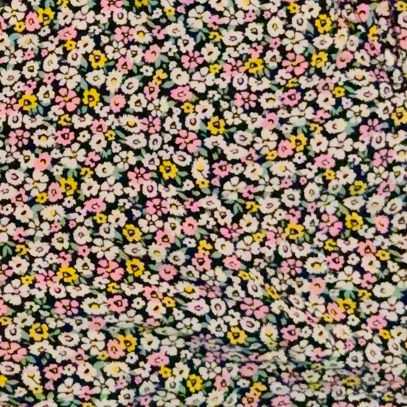 UNIQLO x Liberty London Floral Printed Drawstring Relaco Shorts Size Small [S] - Picture 3 of 6